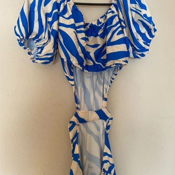 Blue and cream colored all over print off the shoulder, ruffle  dress - Picture 4 of 7